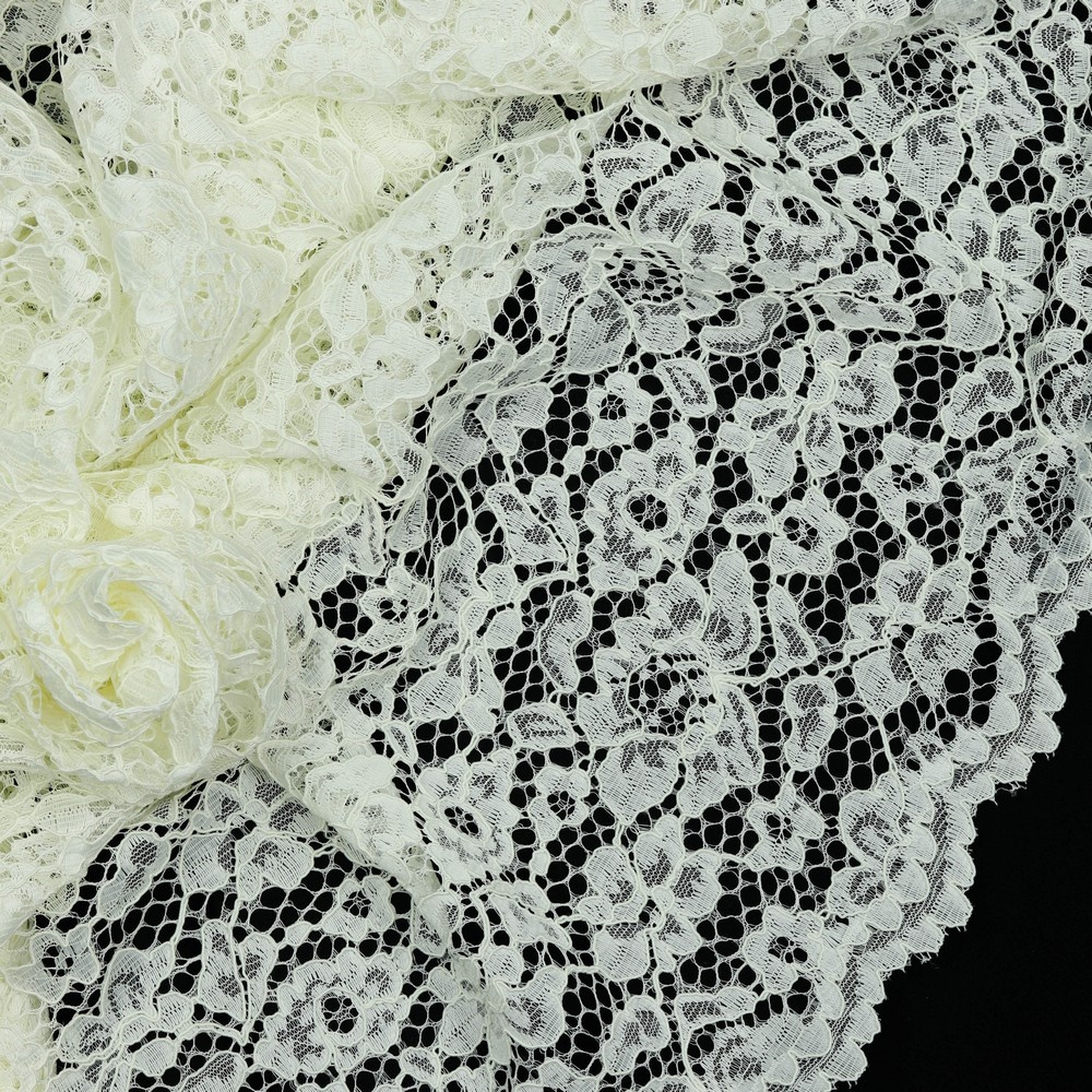 Stoff Meterware Spitze Blumen Ivory Creme Polyester